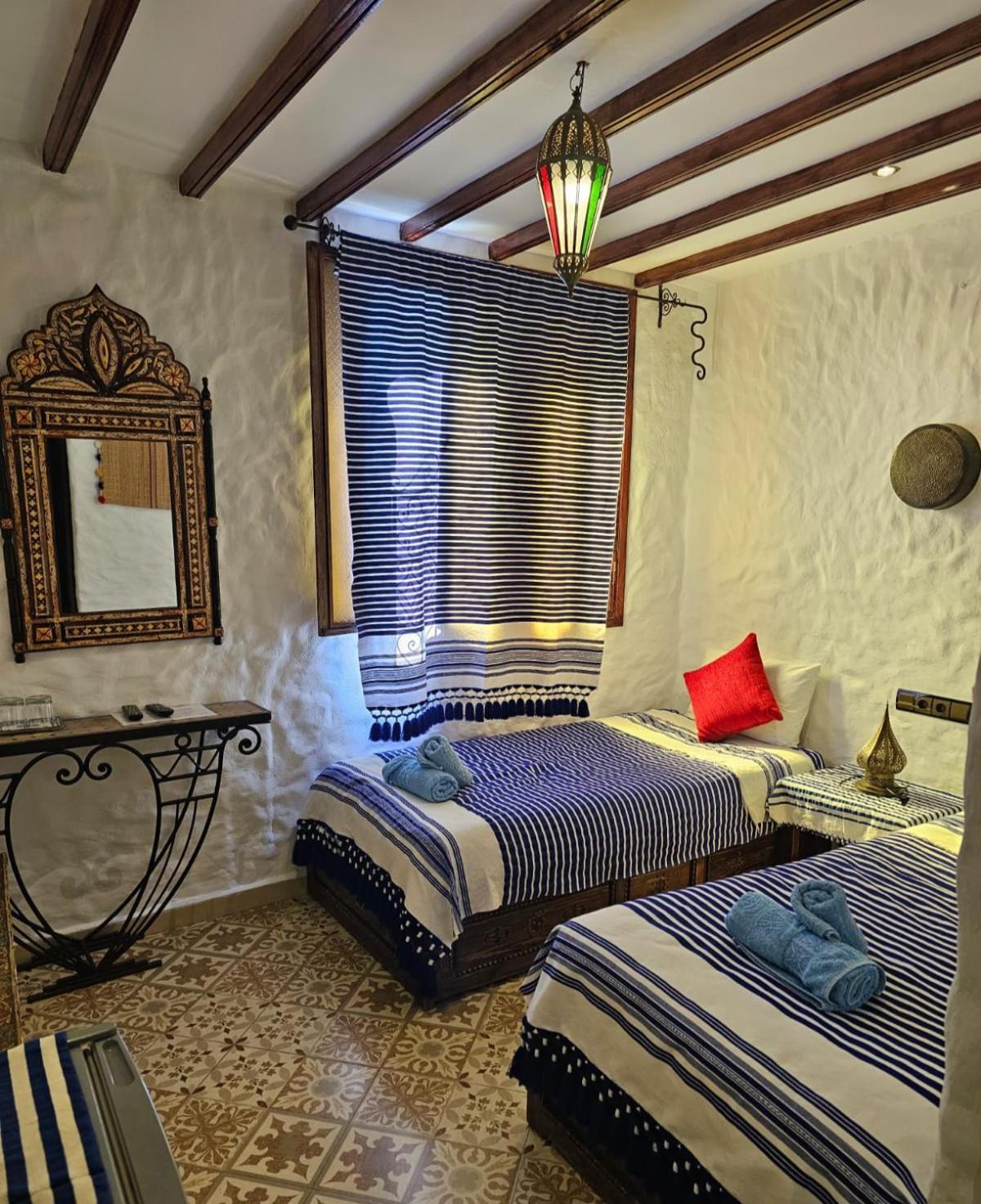 Dar Yakout Hotel Чефчауен Екстериор снимка