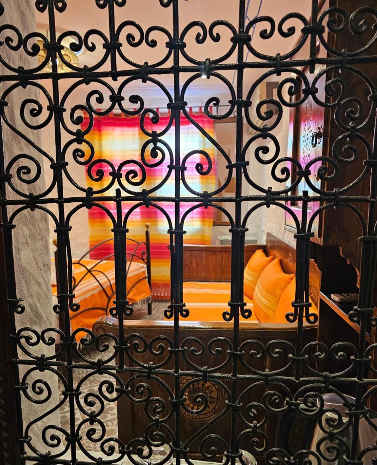 Dar Yakout Hotel Чефчауен Екстериор снимка
