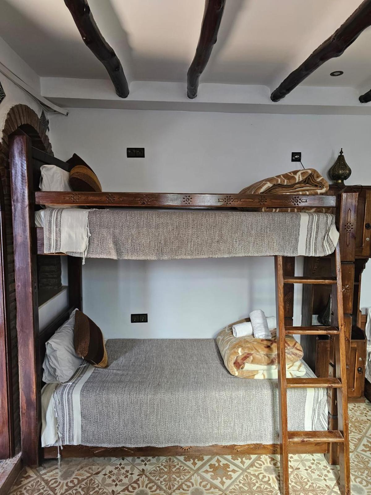 Dar Yakout Hotel Чефчауен Екстериор снимка