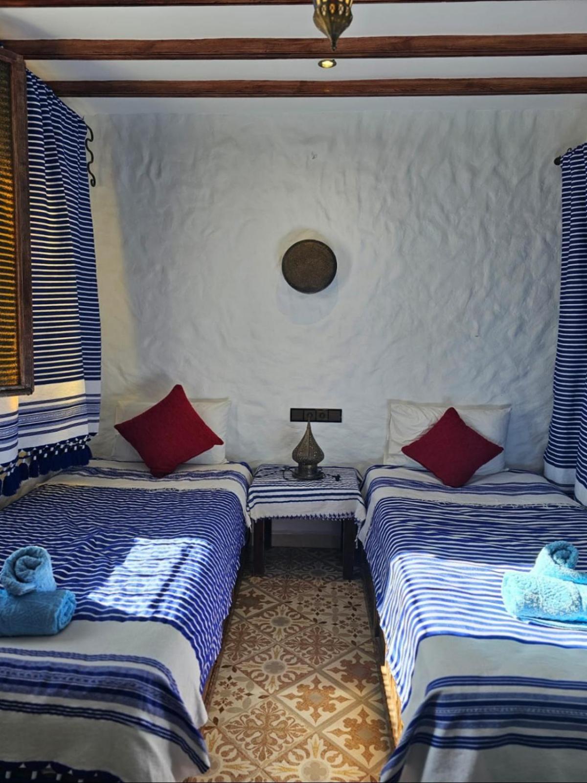 Dar Yakout Hotel Чефчауен Екстериор снимка