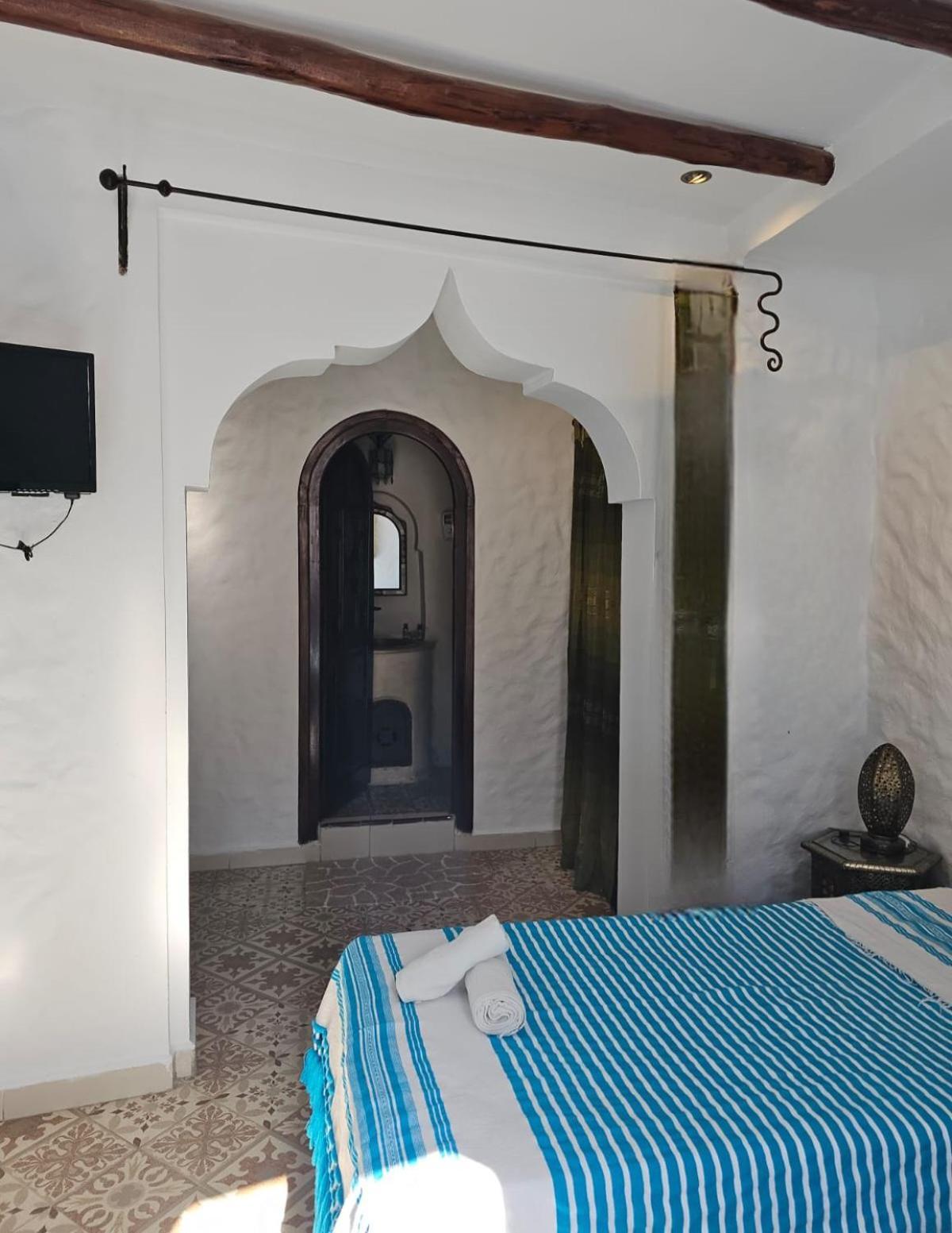Dar Yakout Hotel Чефчауен Екстериор снимка